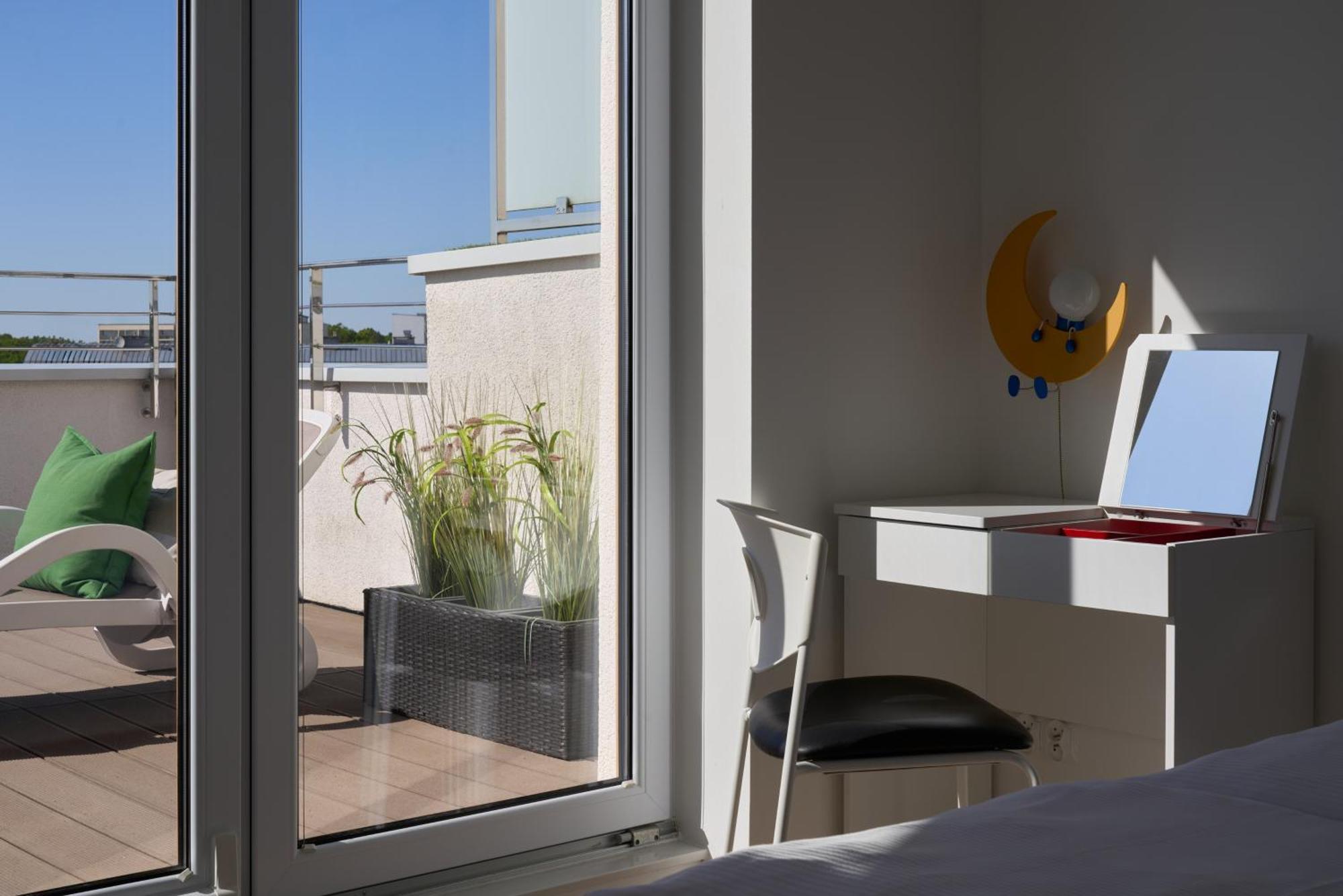 Apartament Z Tarasem Panorama Kolobrzeg Exterior photo